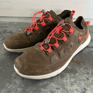 KEEN Highland Men's Leather Sneakers Caper Silver Birch Bungee Lace Size 15